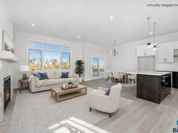 8600 W Shoreline Pl, Sioux Falls, SD 57107