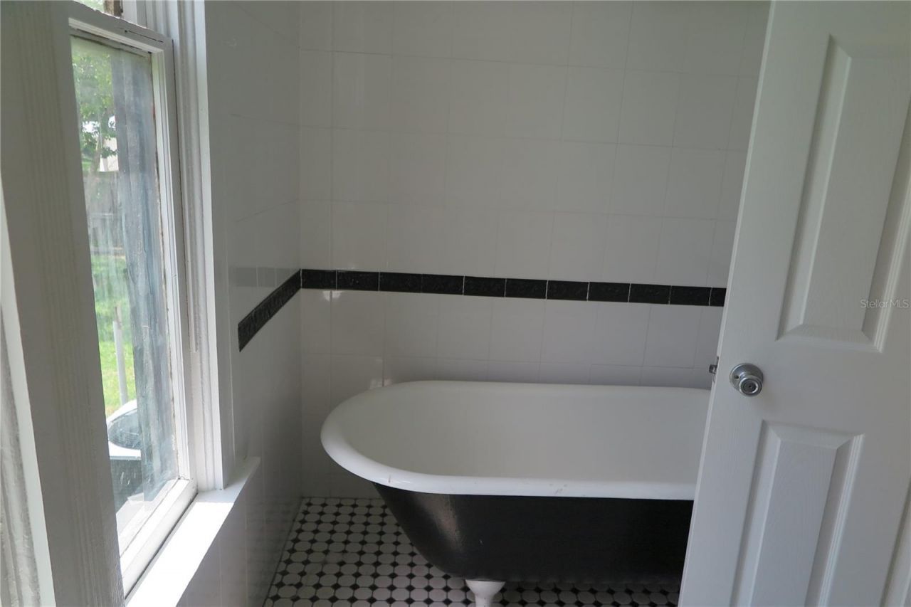 105 SE 1st Avenue, Lake Butler, FL 32054 Photo