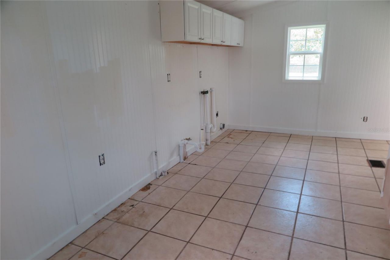 105 SE 1st Avenue, Lake Butler, FL 32054 Photo