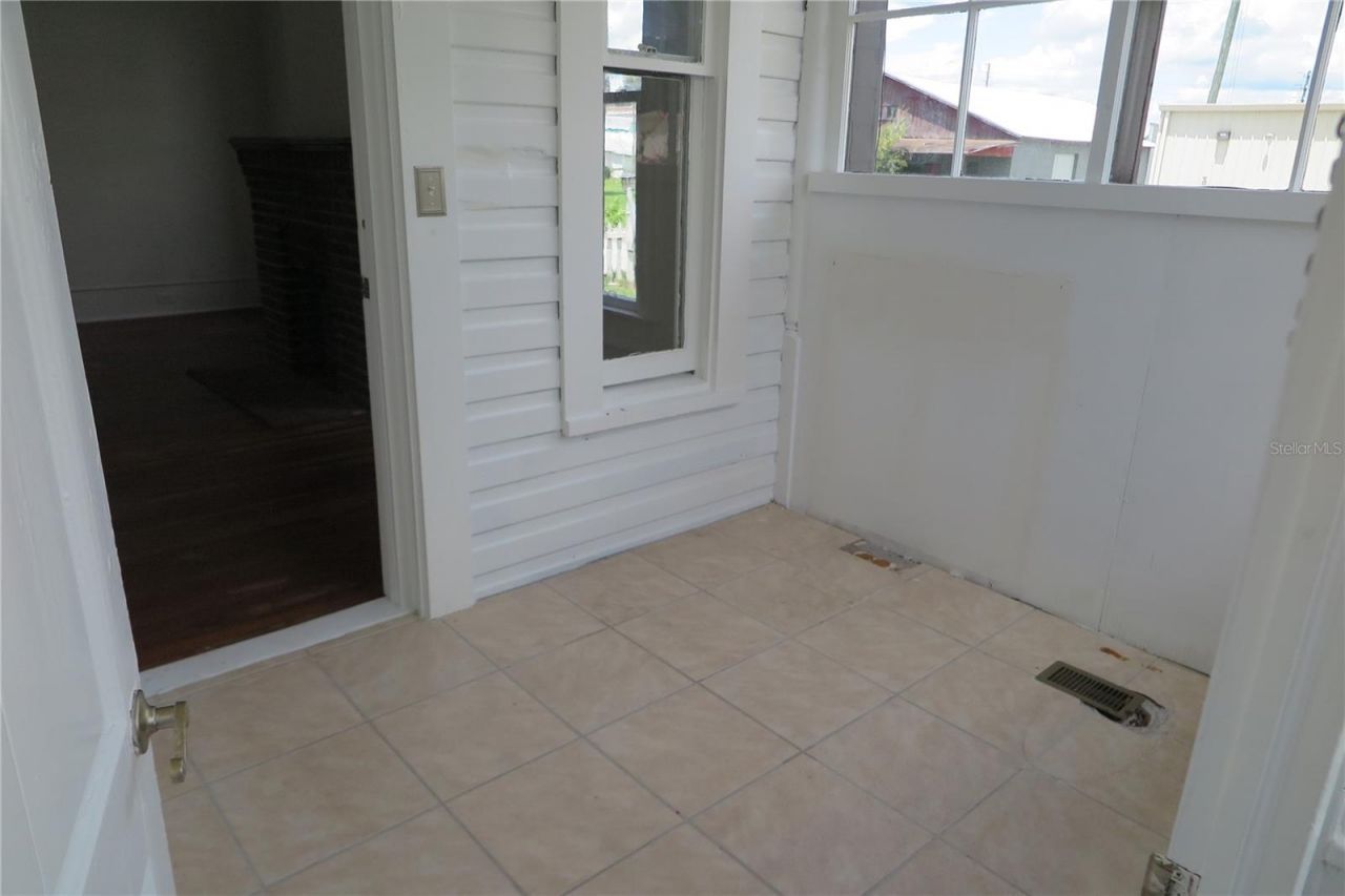 105 SE 1st Avenue, Lake Butler, FL 32054 Photo