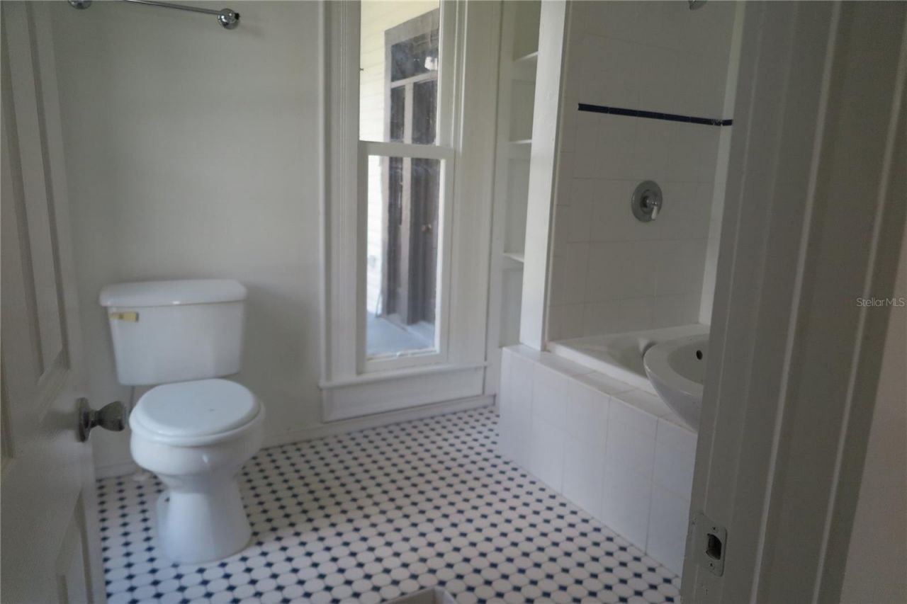 105 SE 1st Avenue, Lake Butler, FL 32054 Photo