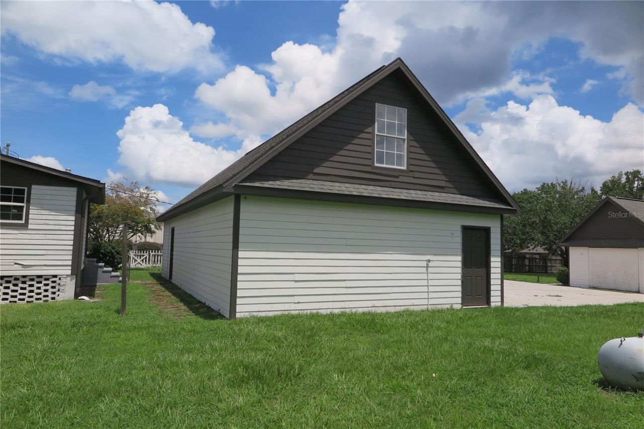 105 SE 1st Avenue, Lake Butler, FL 32054 Photo