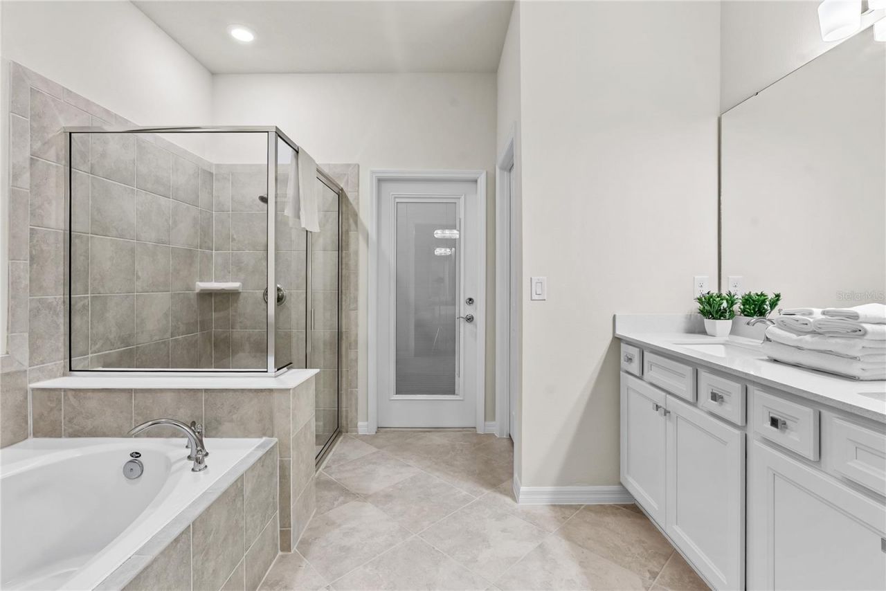 16000 Sandy Cliffs Drive, Clermont, FL 34714 Photo