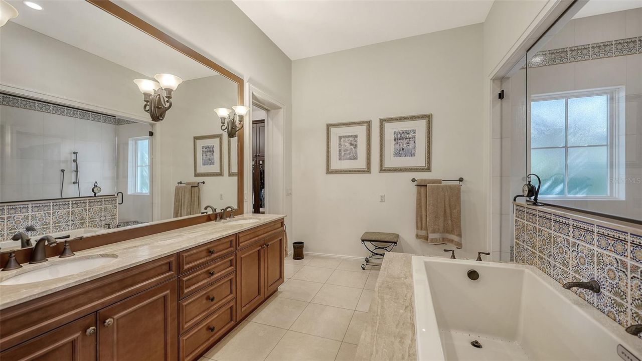 1729 Cherokee Drive, Sarasota, FL 34239 Photo