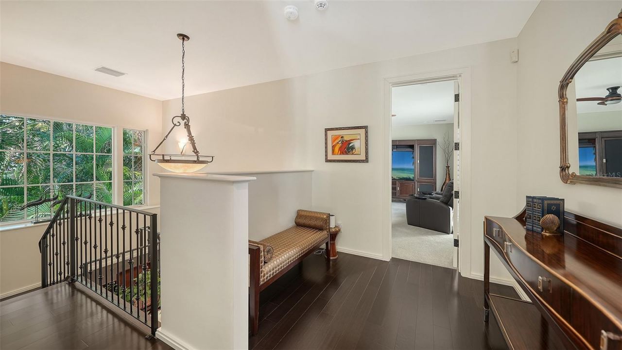 1729 Cherokee Drive, Sarasota, FL 34239 Photo