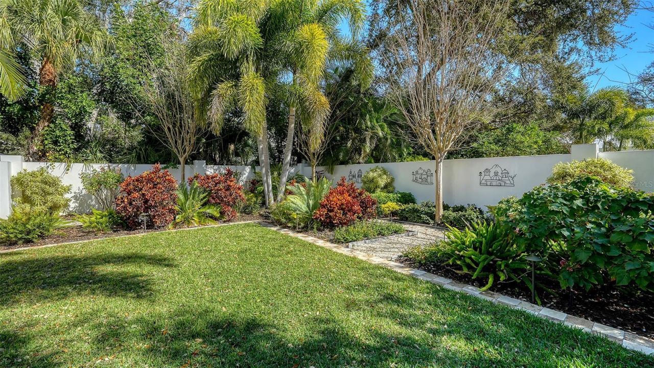 1729 Cherokee Drive, Sarasota, FL 34239 Photo