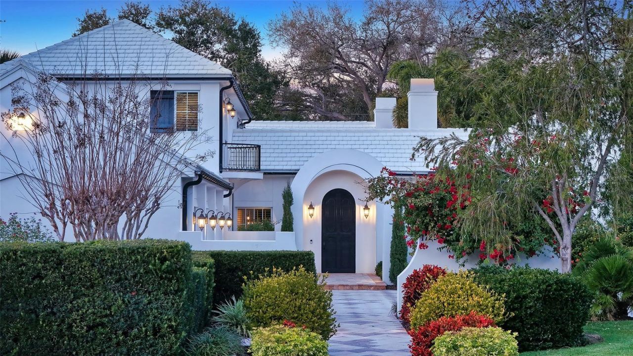 1729 Cherokee Drive, Sarasota, FL 34239 Photo