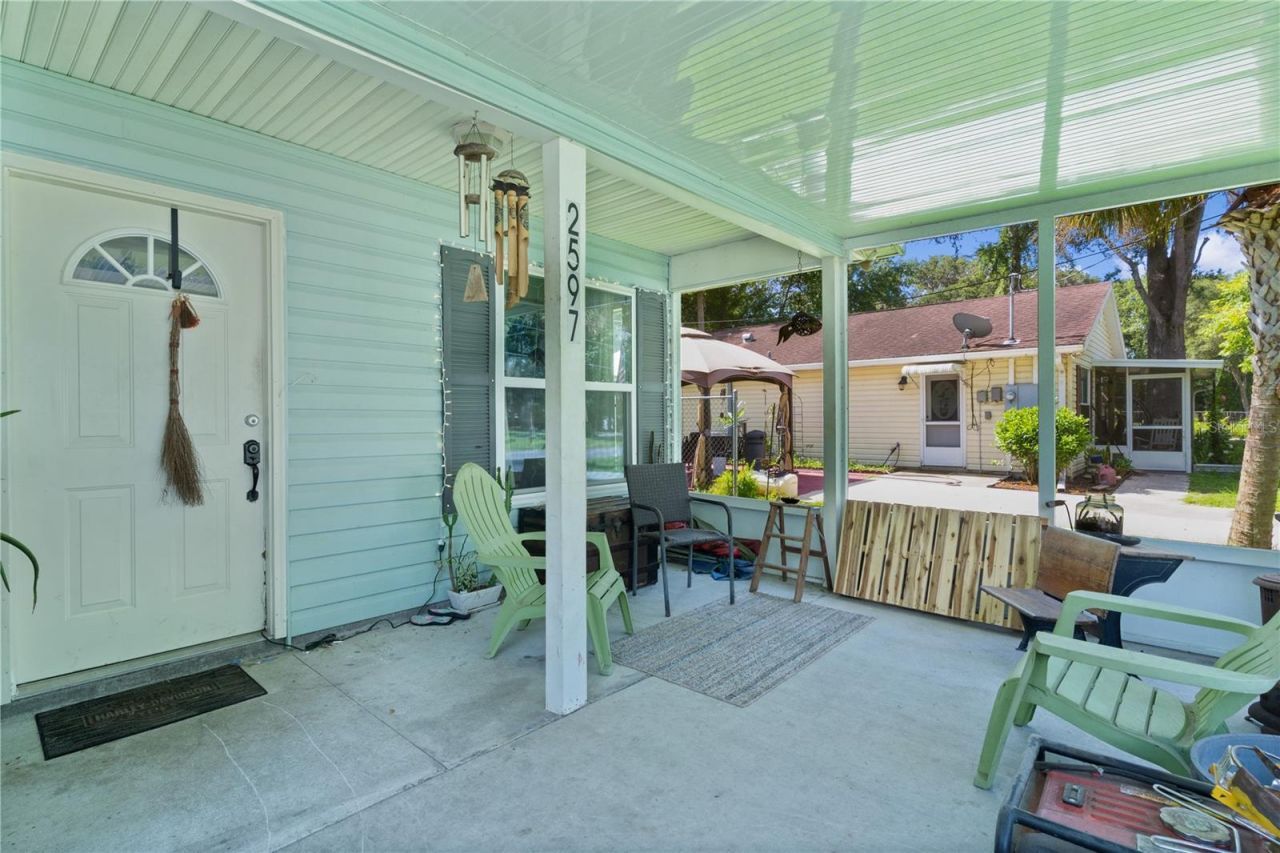 2597 NW Cr 426f Street Ne, Lake Panasoffkee, FL 33538 Photo