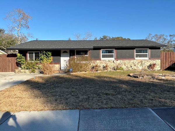 8871 94TH STREET, SEMINOLE, FL 33777