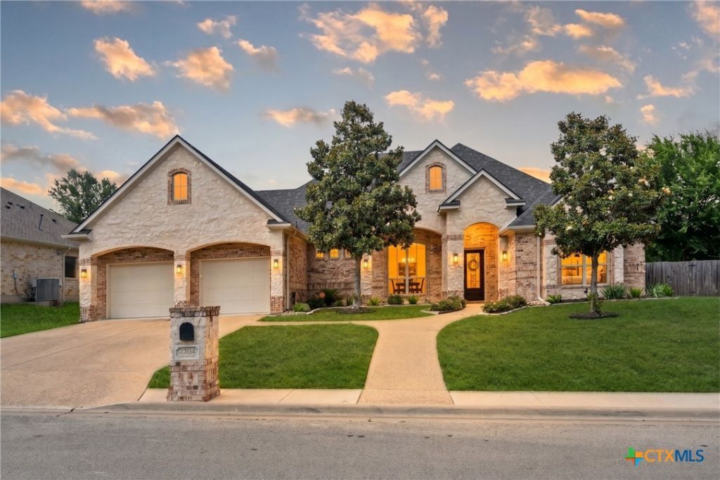 2204 Deerfield Drive, Temple, TX 76502 Main Photo