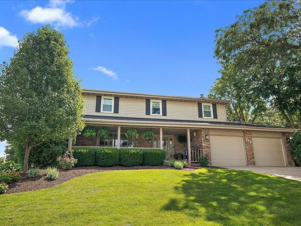 118 Beechcraft Drive, New Lenox, IL 60451