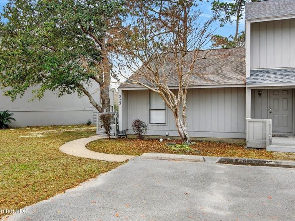 223 Highpoint Drive, Diamondhead, MS 39525