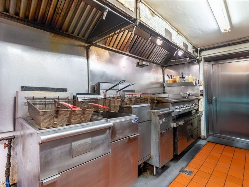 127 S Broadway Street, New Philadelphia, OH 44663 Photo 12