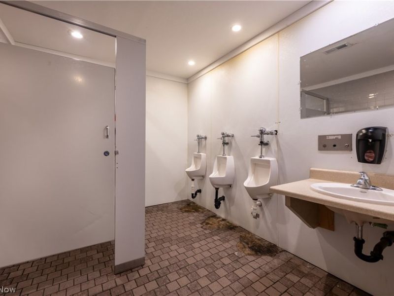 127 S Broadway Street, New Philadelphia, OH 44663 Photo 20