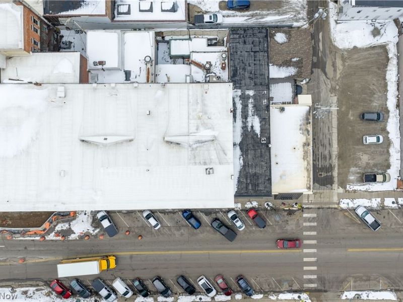 127 S Broadway Street, New Philadelphia, OH 44663 Photo 4