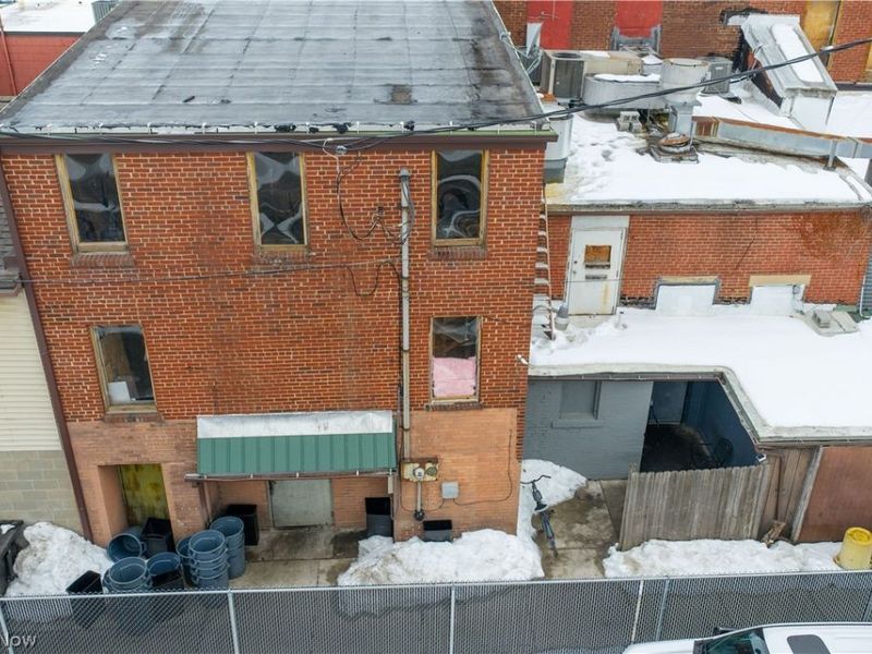 127 S Broadway Street, New Philadelphia, OH 44663 Photo 6