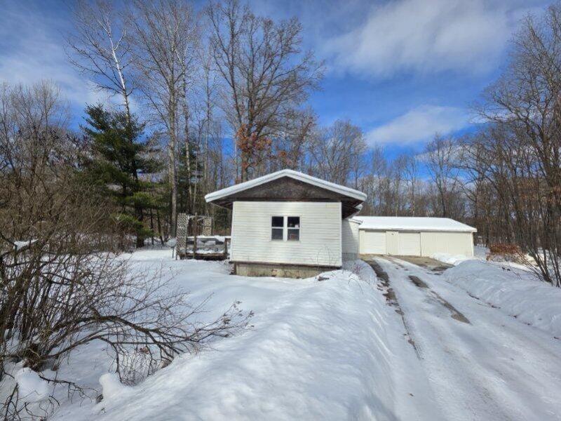 1355 E Jackson Street, White Cloud, MI 49349 Main Photo