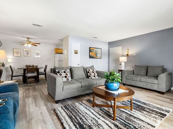 17 Thayer Pond Dr, Unit 2, Oxford, MA 01537