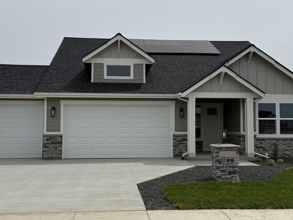 1236 N HIGH DESERT Dr, Deer Park, WA 99006