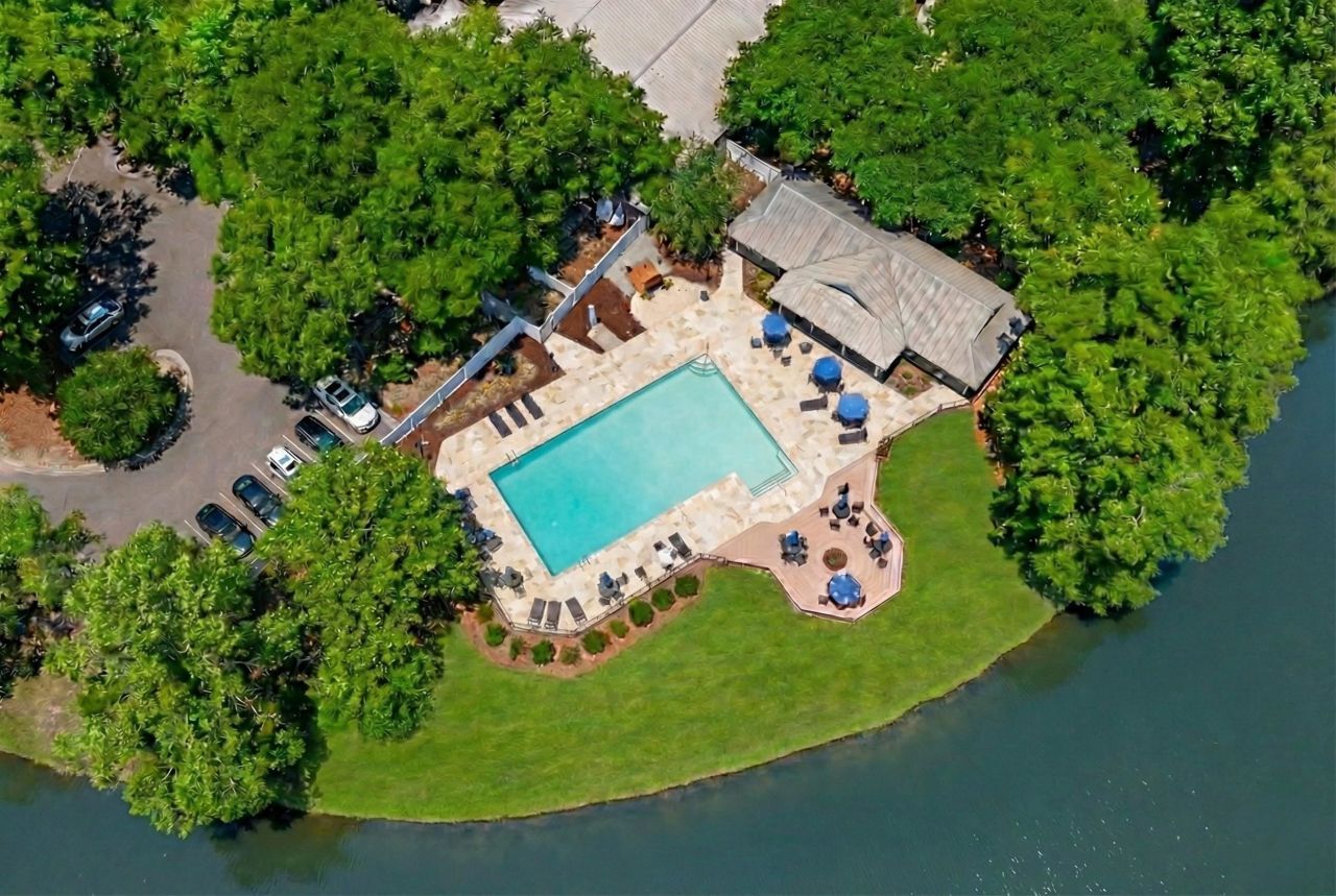 27 Red Tail Hawk Loop Photo 33