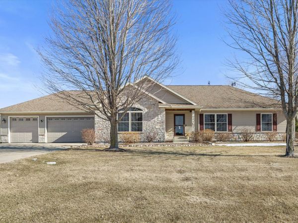 9065 377th Ave, Randall, WI 53181