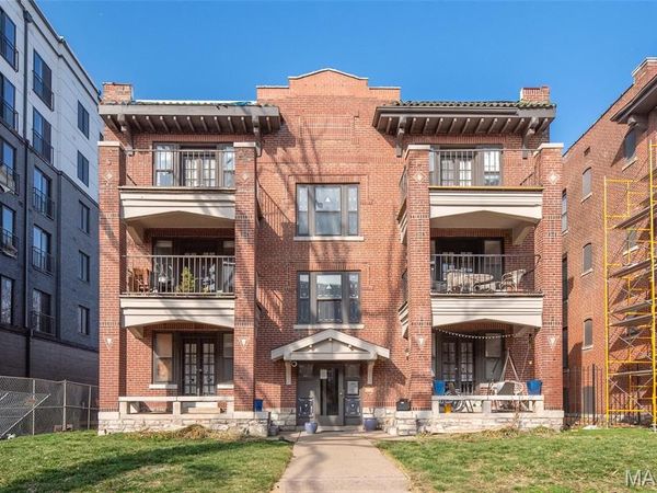 5631 Pershing Avenue, Unit 22, St Louis, MO 63112