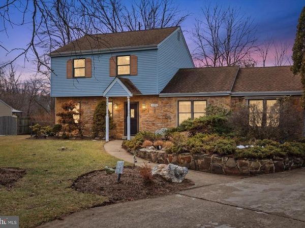 2092 HAWTHORNE LANE, HATFIELD, PA 19440