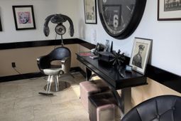 1037 Chuck Dawley Boulevard photo 4