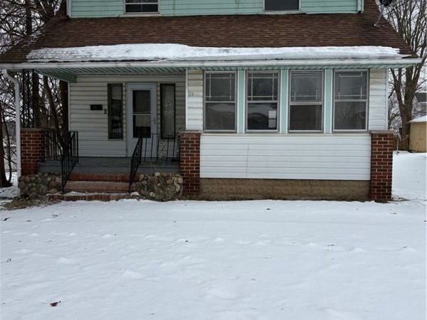 24 Euclid Avenue, Struthers, OH 44471