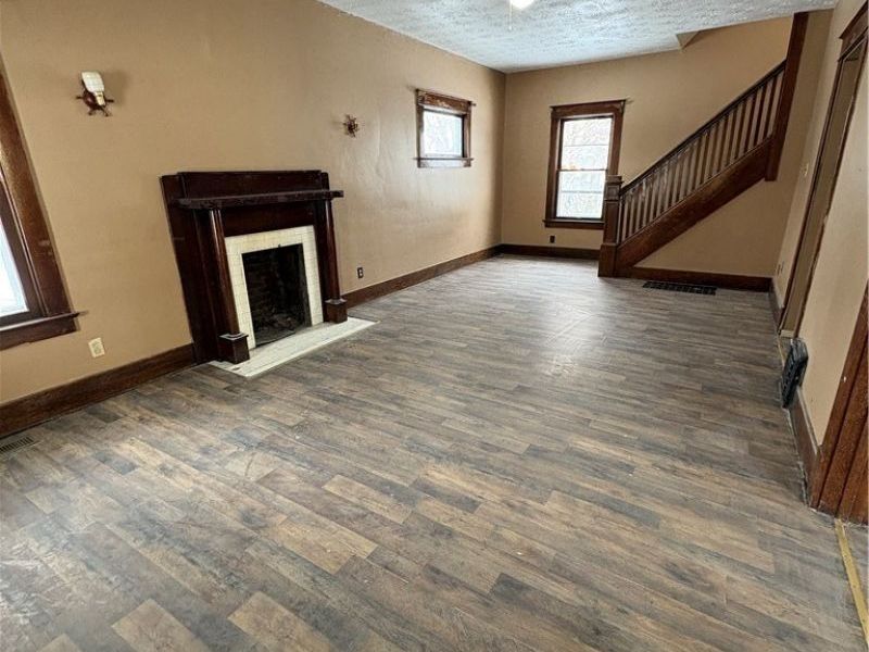 24 Euclid Avenue, Struthers, OH 44471 Photo 2