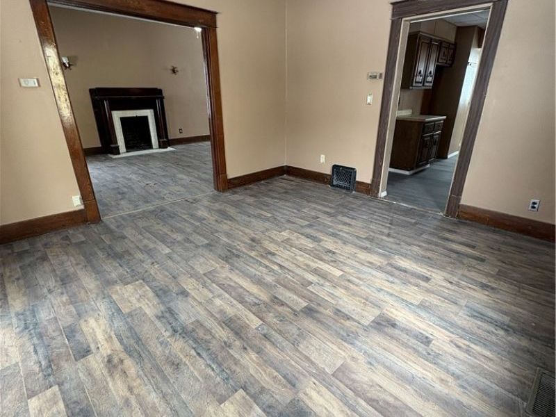 24 Euclid Avenue, Struthers, OH 44471 Photo 5