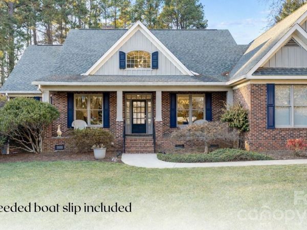 2271 Northview Harbour Drive, Sherrills Ford, NC 28673