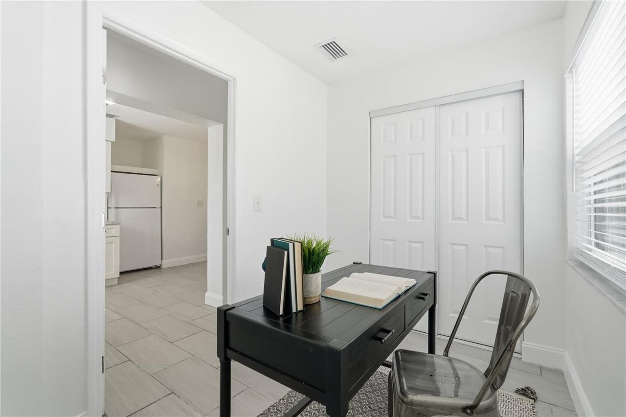 546 90th Avenue N, Saint Petersburg, FL 33702 Photo