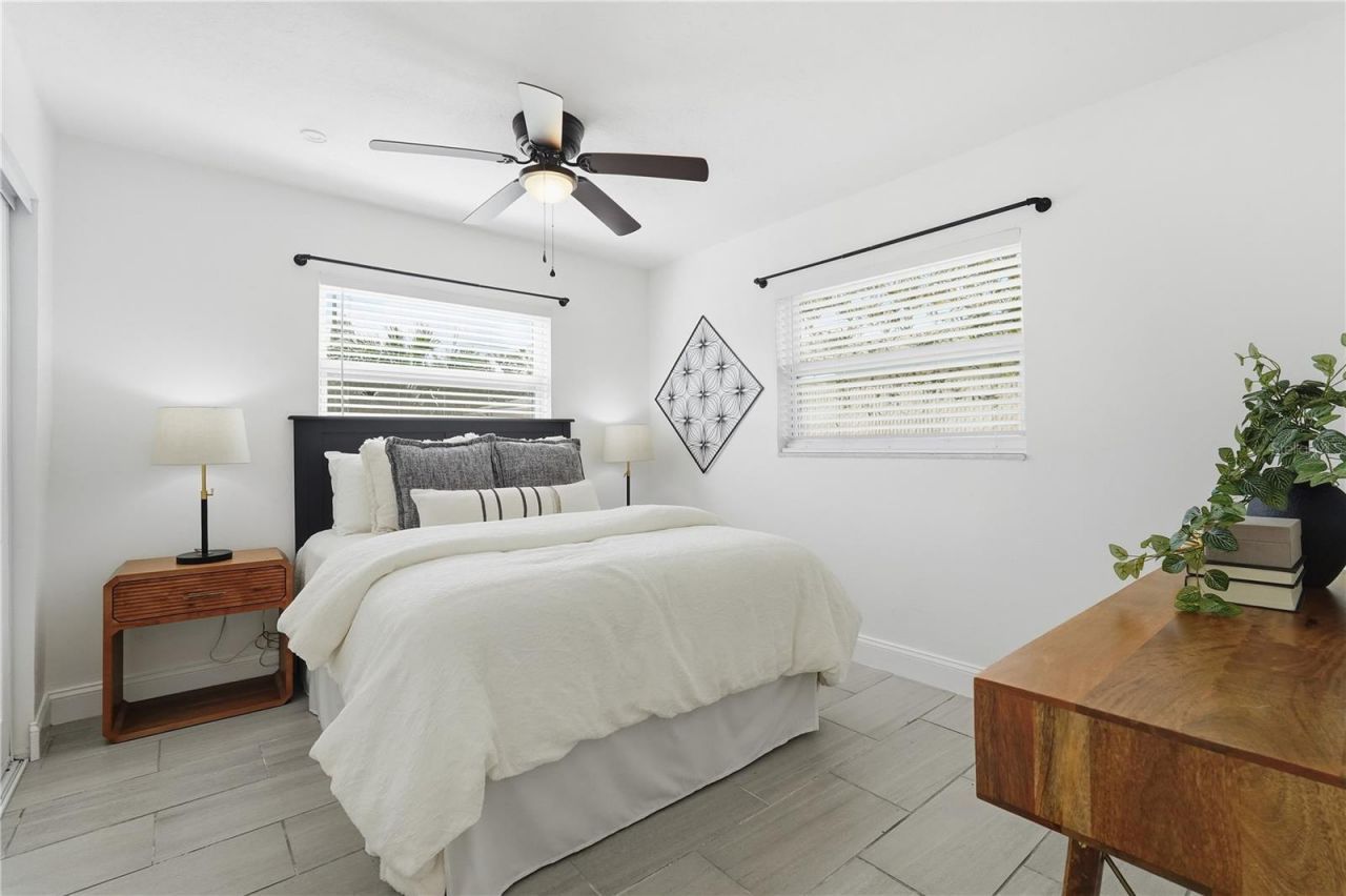 546 90th Avenue N, Saint Petersburg, FL 33702 Photo