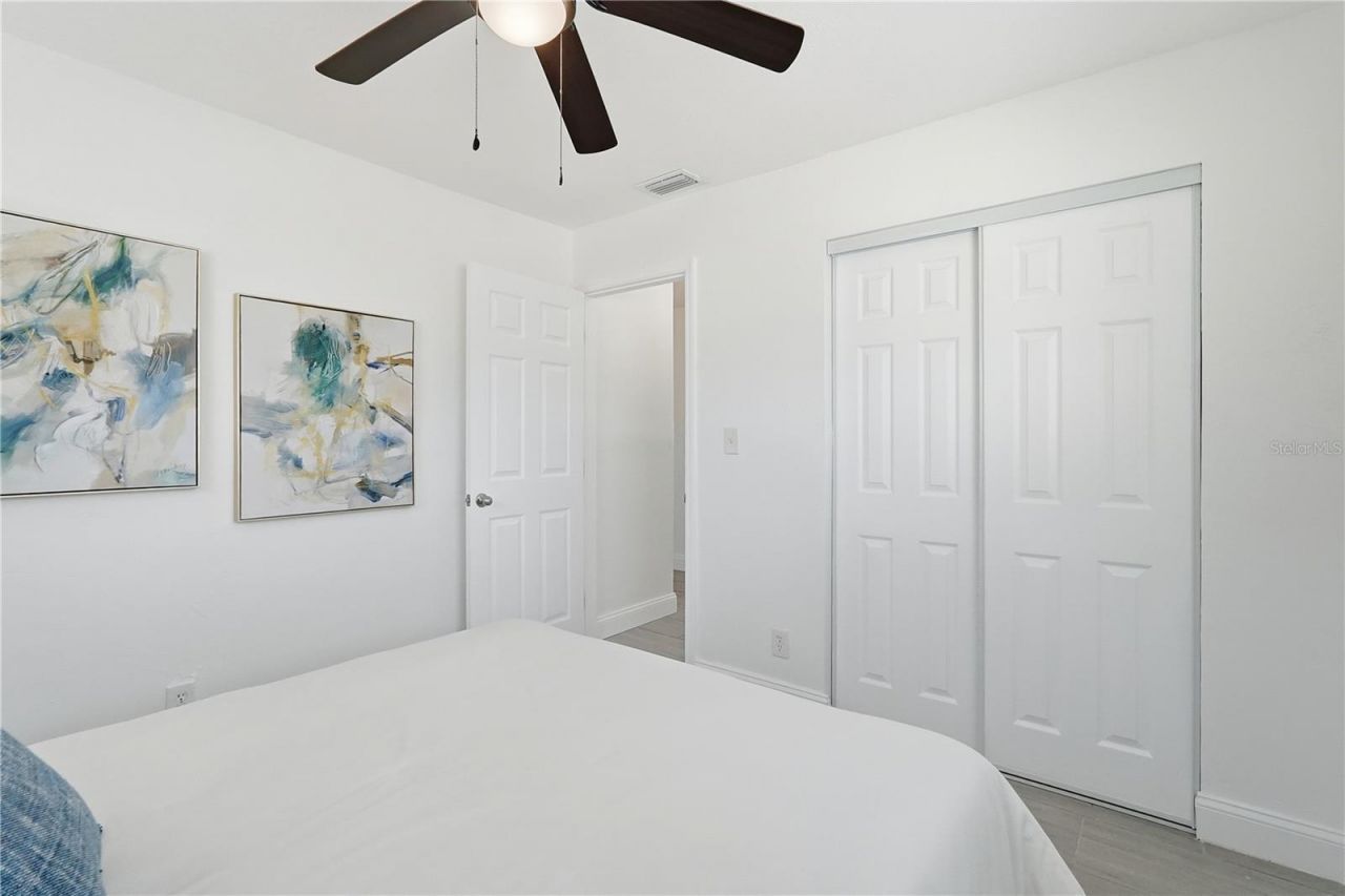 546 90th Avenue N, Saint Petersburg, FL 33702 Photo