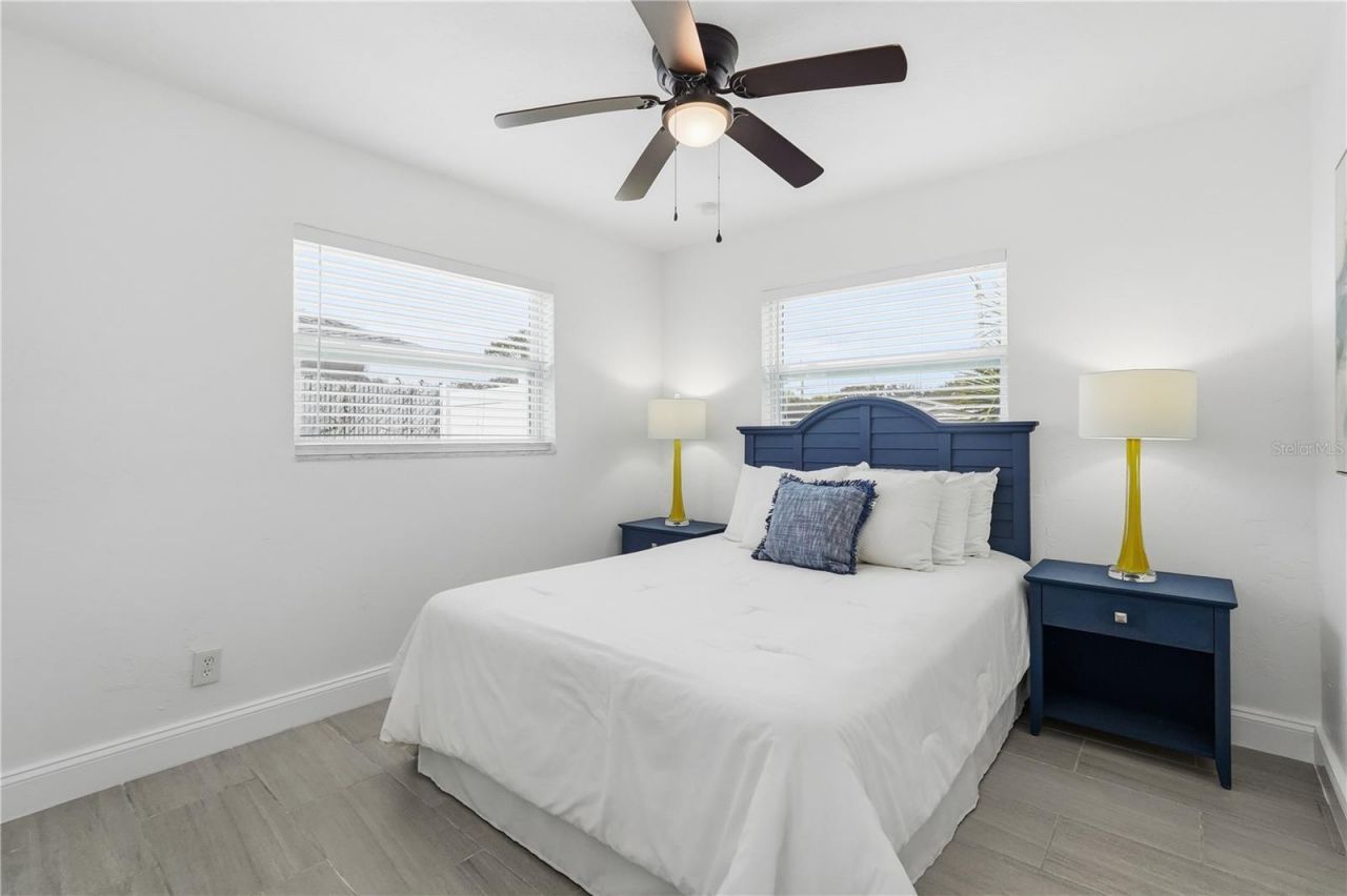 546 90th Avenue N, Saint Petersburg, FL 33702 Photo