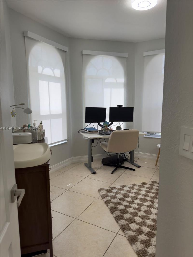 11177 NW 79th Ln, Doral, FL 33178 Photo