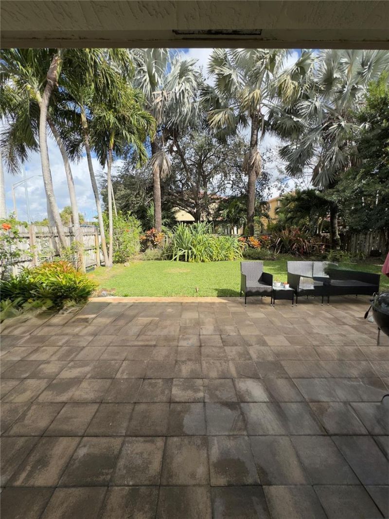 11177 NW 79th Ln, Doral, FL 33178 Photo