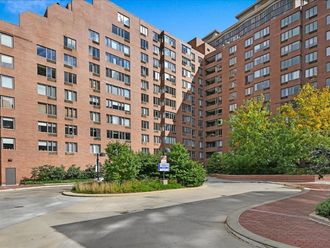 801 S Plymouth Court Chicago, IL 60605