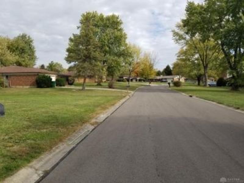 3080 Village Green Drive, Unit 3090, Dayton, OH 45432 Photo 2