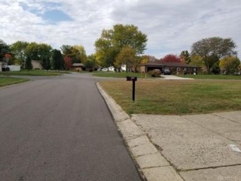 3080 Village Green Drive, Unit 3090, Dayton, OH 45432 Photo 3