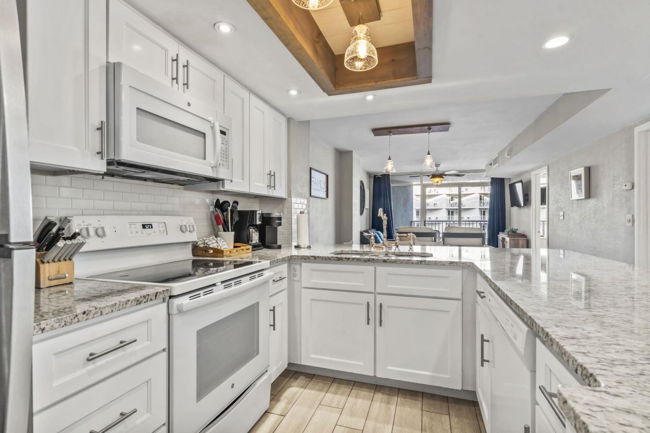 161 Seawatch Dr.  Photo 8