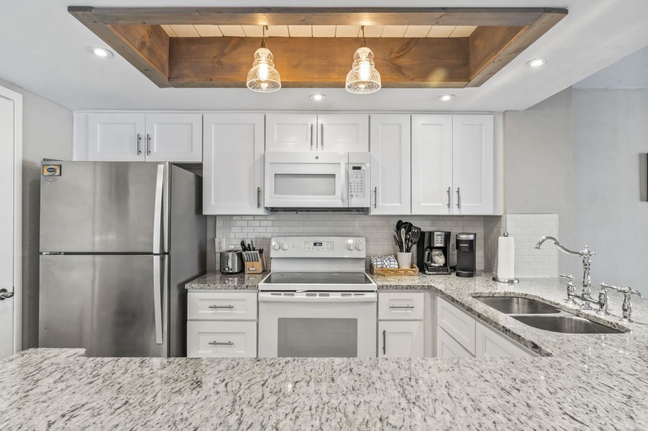 161 Seawatch Dr.  Photo 9