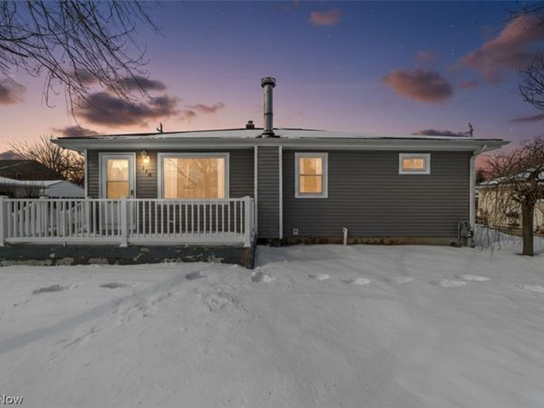 128 Oakwood Drive, Avon Lake, OH 44012