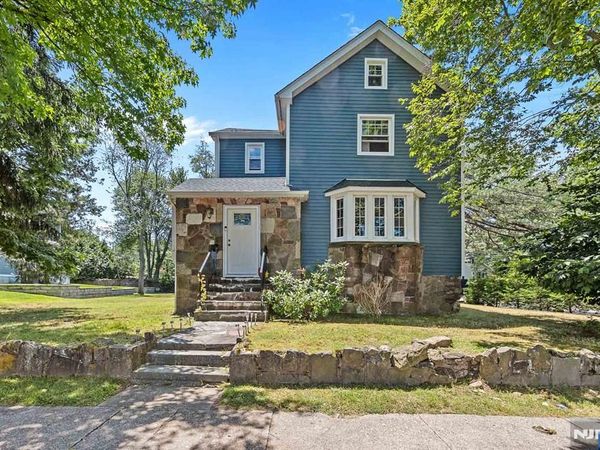 56 E Madison Avenue, CRESSKILL, NJ 07626