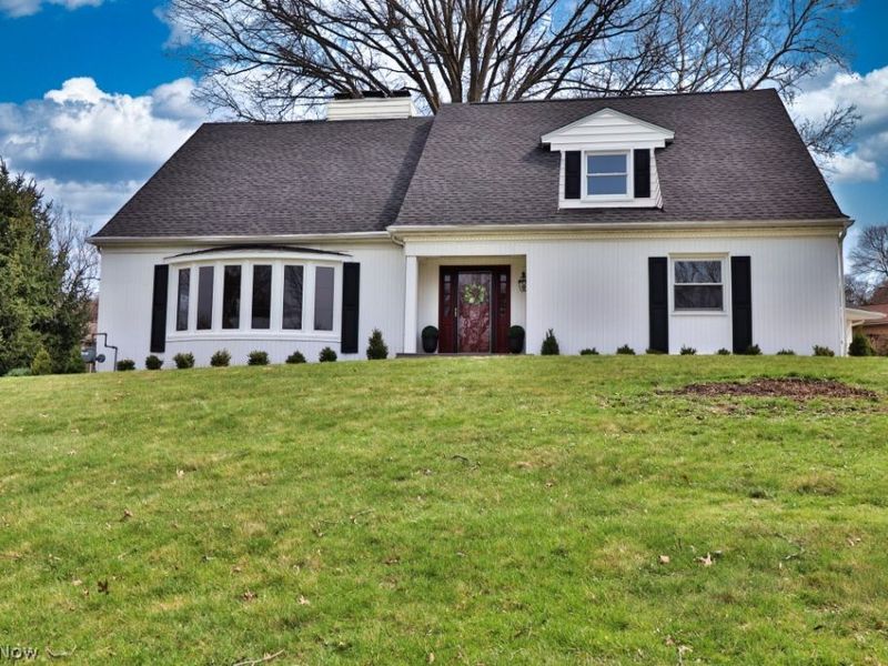 1691 Knob Hill Drive, Coshocton, OH 43812 Photo 1