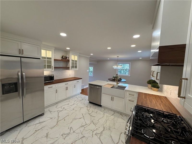 1691 Knob Hill Drive, Coshocton, OH 43812 Photo 13