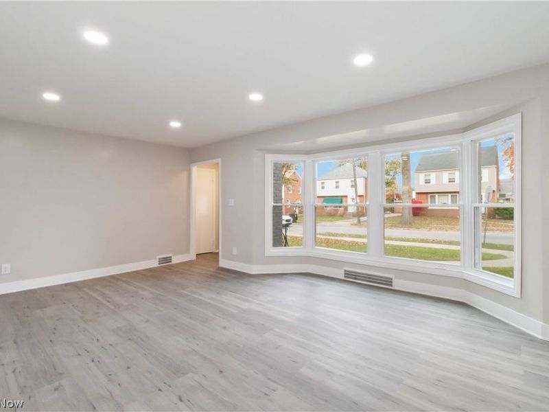 3850 Colony Road, South Euclid, OH 44118 Photo 5