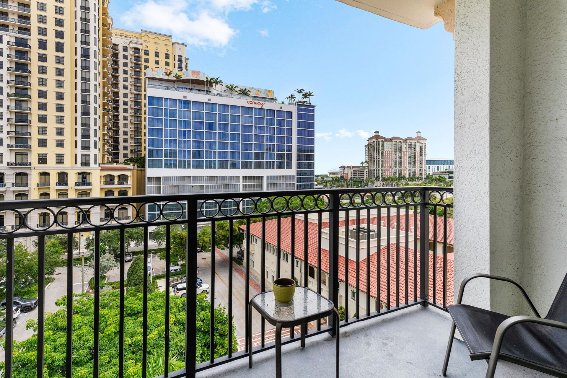 600 S Dixie Highway, Unit 735, West Palm Beach, FL 33401 Photo