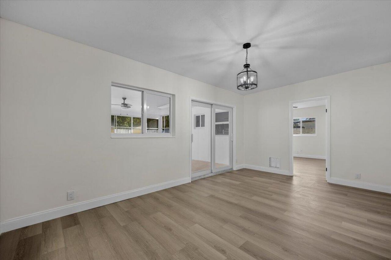 841 Highland Drive, West Palm Beach, FL 33405 Photo